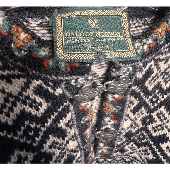 Dale of Norway Jubileum 2 Handknit 100% Wool Pullover Sweater NWOT Unisex Sz L - Picture 4 of 16